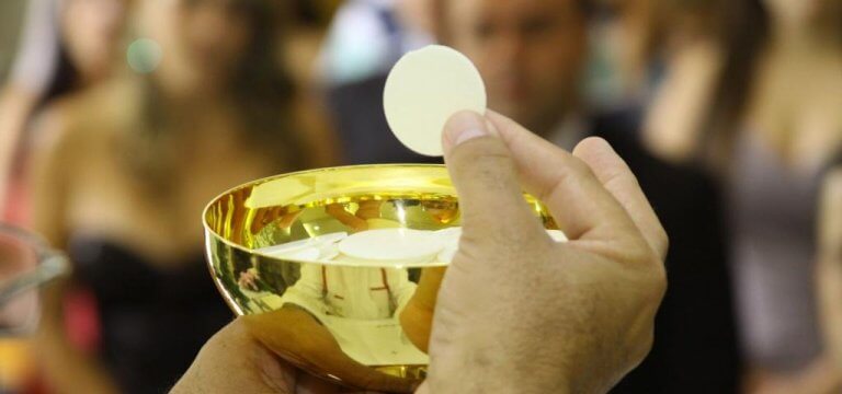 La presencia de Cristo entre los hombres en su vida terrena y en la
