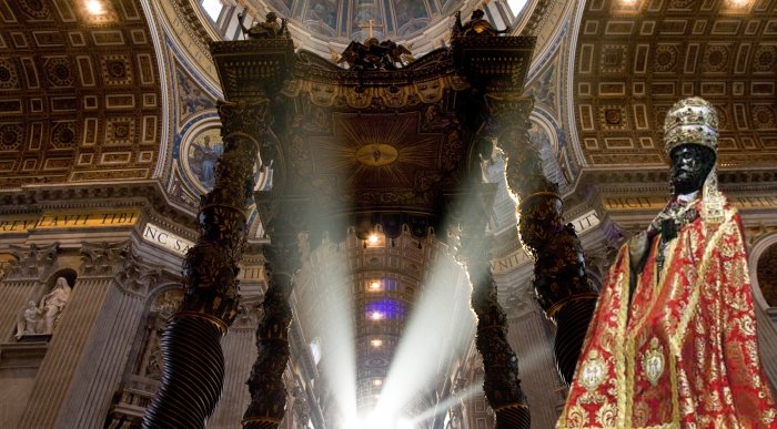 nave and baldacchinost peter basilicaRoma nave and baldacchino
st peter basilica
Roma